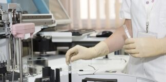 Ile trwa służba przygotowawcza w KAS?